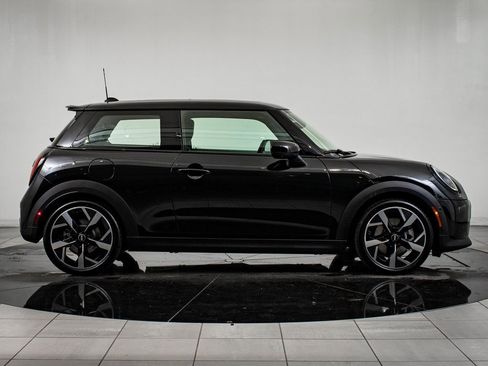 Certified 2025 MINI Cooper S image 11