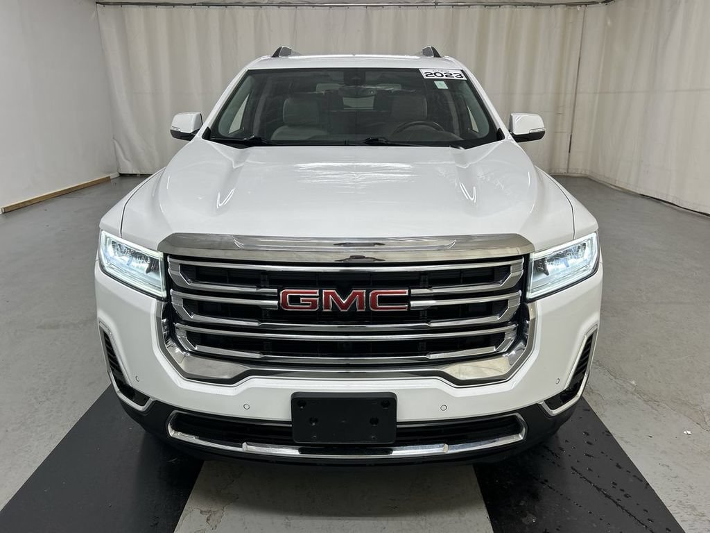 Certified 2023 GMC Acadia SLT w/ Preferred Package AWD/4WD image 3