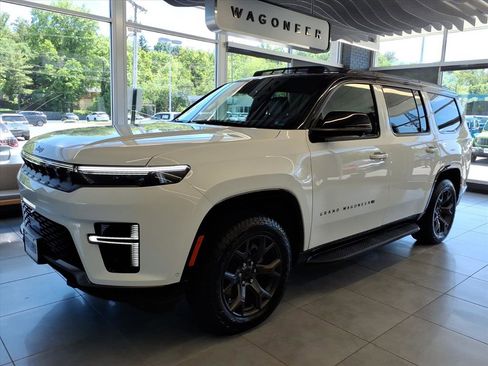 New 2026 Jeep Grand Wagoneer 4WD image 7