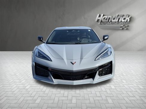 Used 2025 Chevrolet Corvette E-Ray AWD/4WD image 3