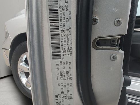Used 2017 RAM 1500 Big Horn AWD/4WD image 26