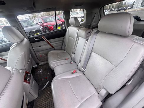 Used 2013 Toyota Highlander Limited AWD/4WD image 4