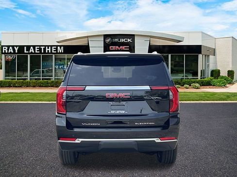 New 2026 GMC Yukon Elevation AWD/4WD image 4