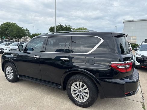 Used 2022 Nissan Armada SV AWD/4WD image 1