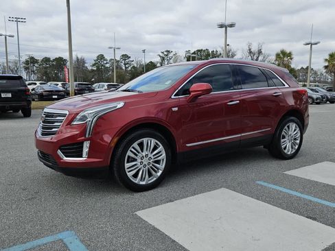 Used 2019 Cadillac XT5 Premium Luxury image 2