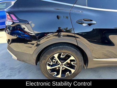 Used 2025 Kia Sportage EX image 14