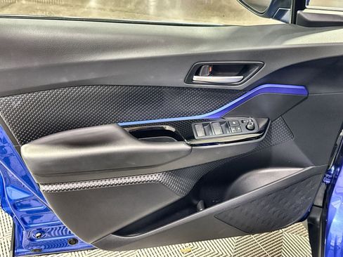 Used 2022 Toyota C-HR XLE image 15