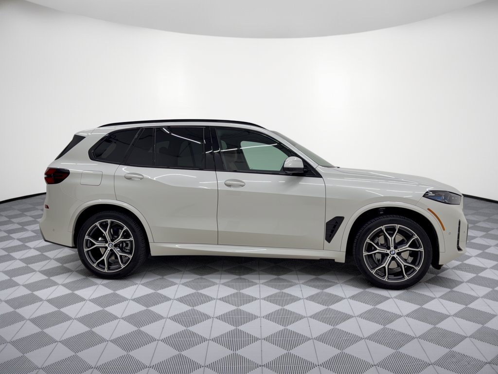 Certified 2026 BMW X5 xDrive40i w/ M Sport Package AWD/4WD image 8