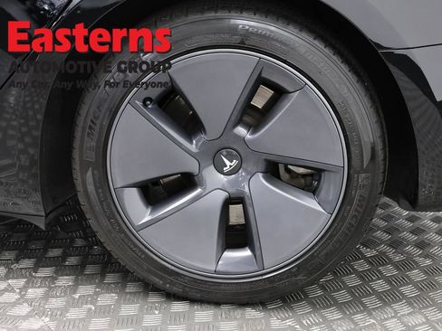 Used 2023 Tesla Model 3 Standard Range RWD image 27
