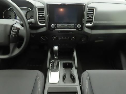 Used 2024 Nissan Frontier SV w/ Technology Package image 13