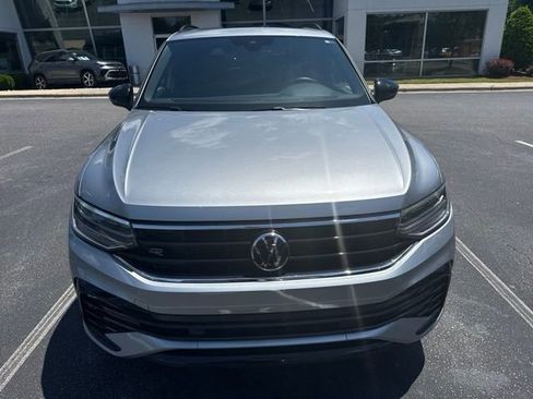 Used 2023 Volkswagen Tiguan SE R-Line FWD image 7