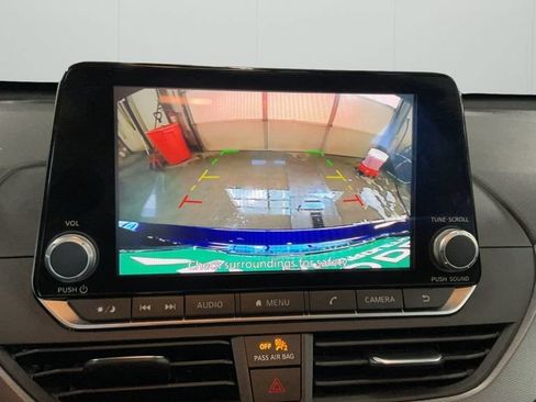Used 2024 Nissan Altima 2.5 SR FWD image 24