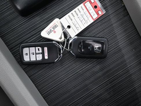 Used 2022 Honda Pilot Special Edition image 11