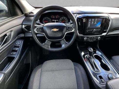 Used 2019 Chevrolet Traverse LT image 7