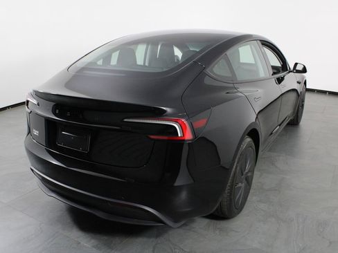 Used 2025 Tesla Model 3 Long Range image 17