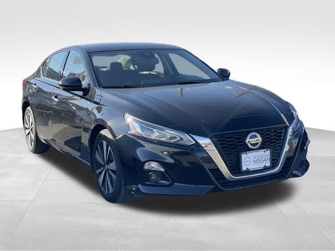 Used 2019 Nissan Altima 2.5 SV AWD/4WD image 3