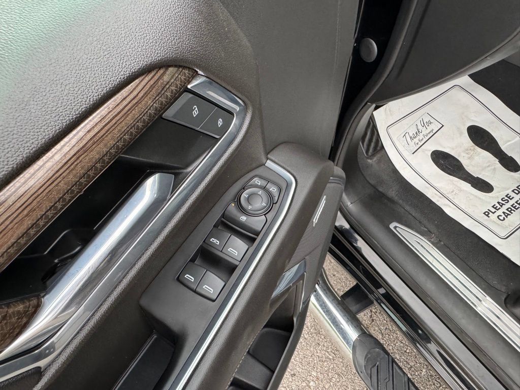 Used 2022 Chevrolet Silverado 1500 RST w/ Convenience Package II AWD/4WD image 18
