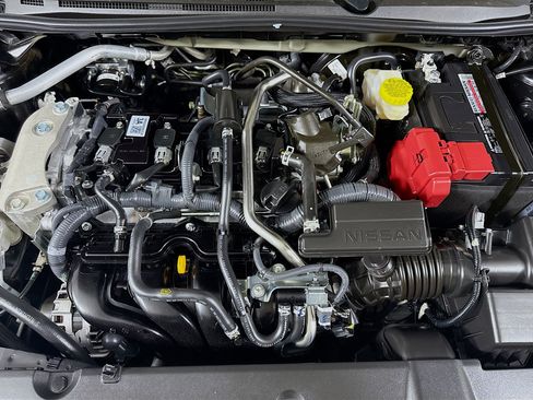 Used 2025 Nissan Sentra SV image 39