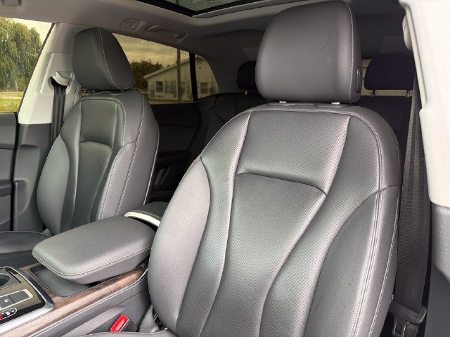Used 2019 Audi Q8 Premium Plus w/ Premium Plus AWD/4WD image 16