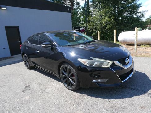 Used 2016 Nissan Maxima SR FWD image 3