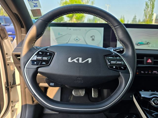 Certified 2024 Kia EV6 GT-Line AWD/4WD image 26