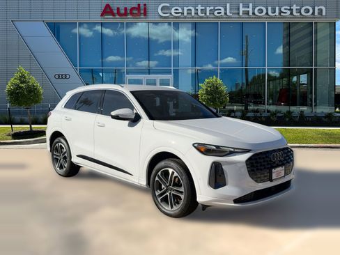 New 2025 Audi Q5 Premium w/ 19" Wheel Package image 7