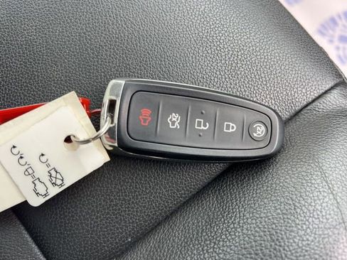 Used 2013 Ford Escape SEL image 40