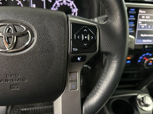 Used 2022 Toyota 4Runner SR5 Premium w/ Moonroof Package image 16