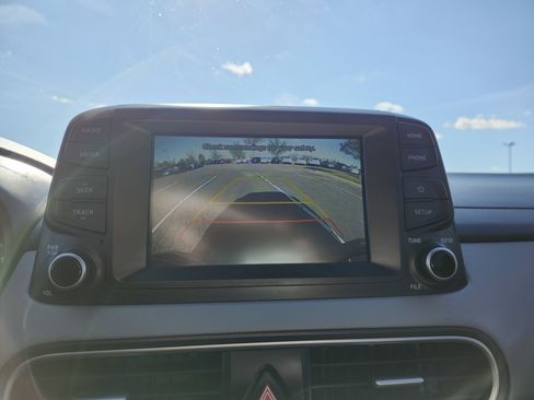 Used 2018 Hyundai Kona SEL w/ SEL Tech Package 02 AWD/4WD image 4