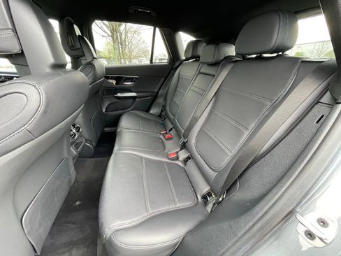 Used 2023 Mercedes-Benz GLC 300 image 26