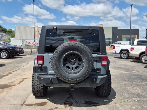 Used 2015 Jeep Wrangler Unlimited Sport w/ Quick Order Package 24S AWD/4WD image 5