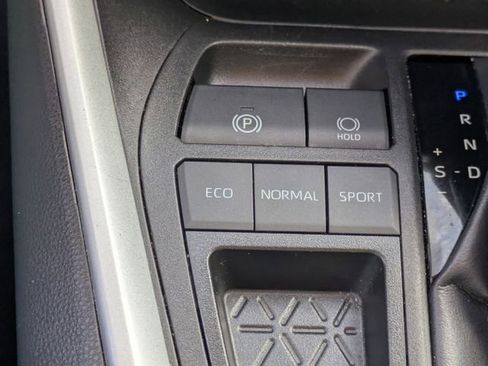 Used 2023 Toyota RAV4 XLE image 16