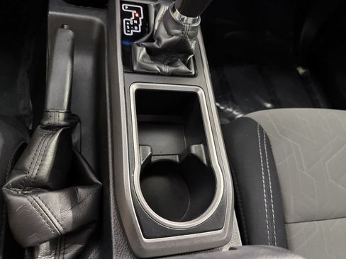 Used 2022 Toyota Tacoma TRD Off-Road AWD/4WD image 23