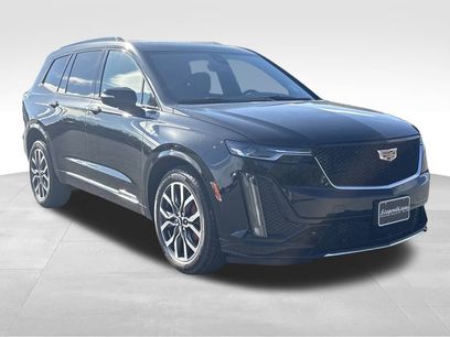 New 2025 Cadillac XT6 Sport w/ Technology Package
