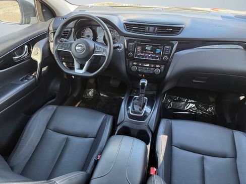 Used 2022 Nissan Rogue Sport SL image 15