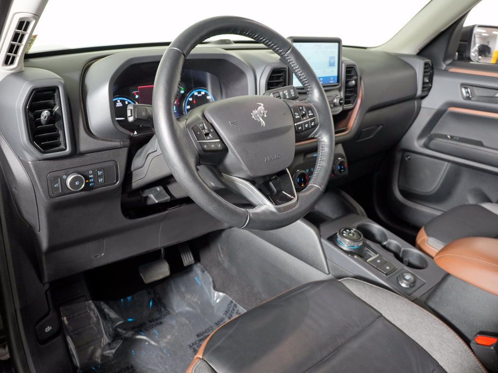 Used 2022 Ford Bronco Sport Outer Banks w/ Tech Package AWD/4WD image 4