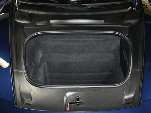 Used 2021 Porsche 911 Turbo image 93