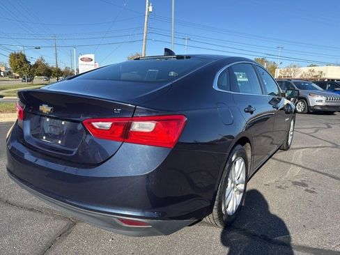 Used 2017 Chevrolet Malibu LT image 7