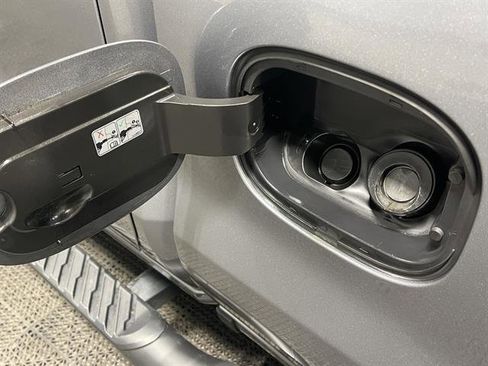 Used 2021 GMC Sierra 1500 SLE w/ LPO, GMC Protection Package image 15