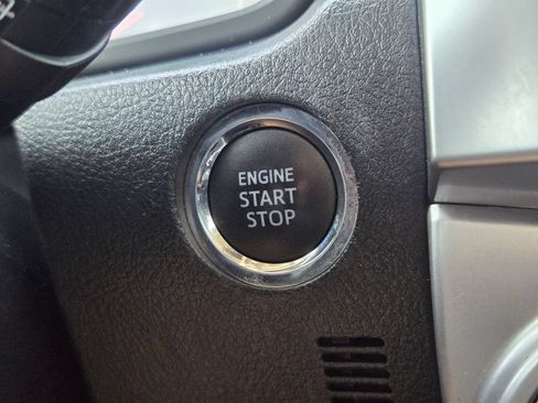 Used 2023 Toyota 4Runner SR5 Premium w/ Moonroof Package RWD image 23