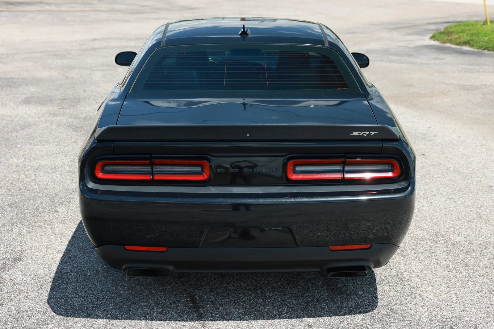 Used 2015 Dodge Challenger SRT Hellcat RWD image 5