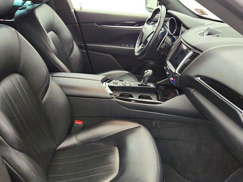 Used 2017 Maserati Levante 3.0L image 25