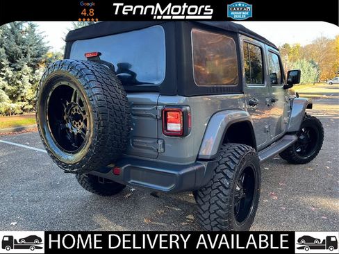 Used 2018 Jeep Wrangler Unlimited Sahara image 4