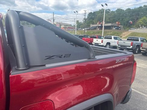 Used 2022 Chevrolet Colorado ZR2 AWD/4WD image 8
