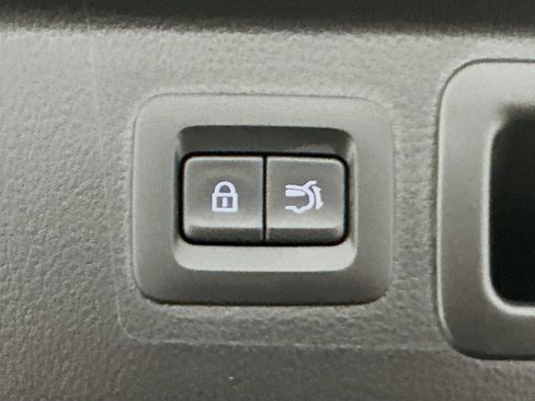 Used 2025 MAZDA CX-50 AWD 2.5 S w/ Preferred Package image 31