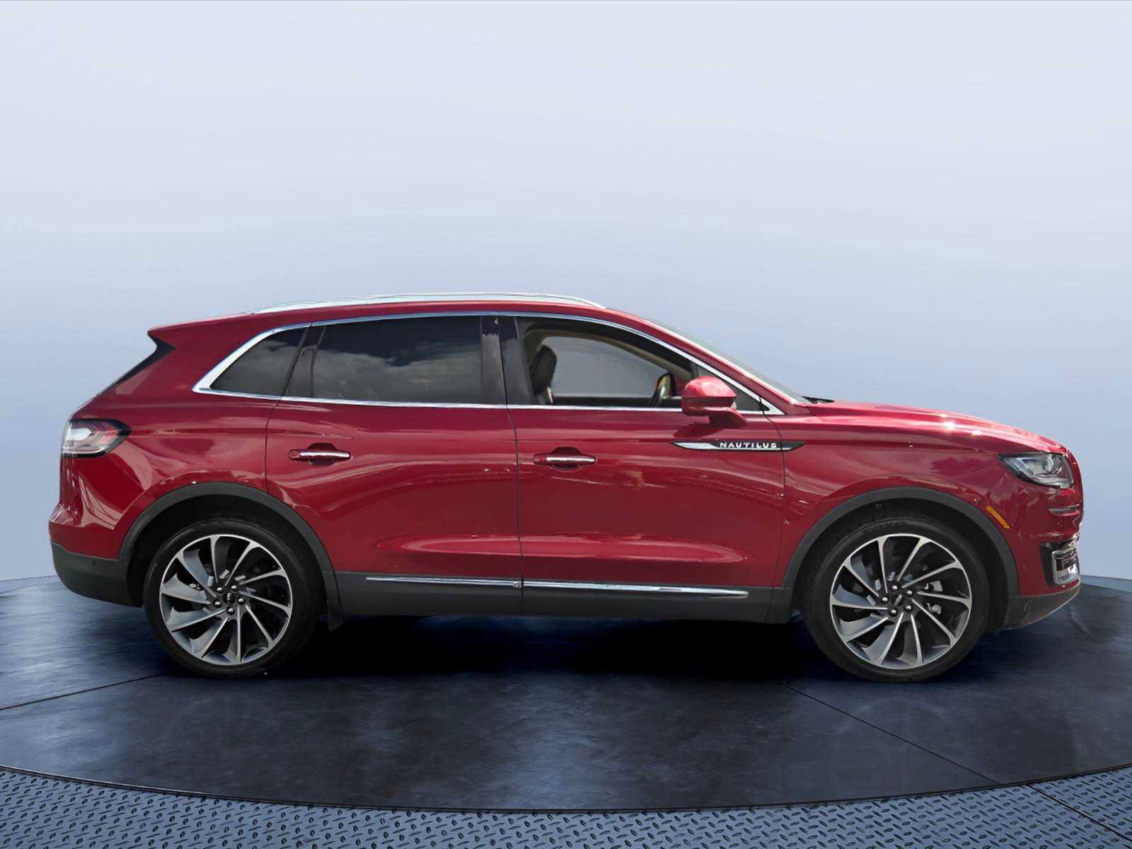 Used 2020 Lincoln Nautilus Reserve w/ Equipment Group 201A FWD image 7