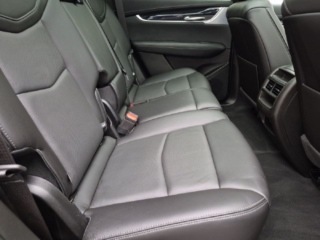 Certified 2024 Cadillac XT5 Premium Luxury w/ LPO, Floor Liner Package AWD/4WD image 26