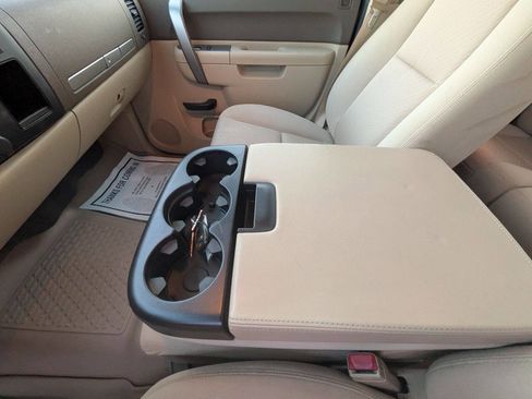 Used 2013 GMC Sierra 2500 SLE w/ Convenience Package image 16