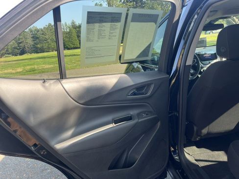 Used 2022 Chevrolet Equinox LT image 20