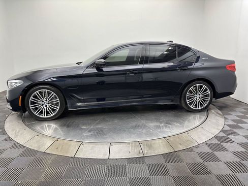 Used 2019 BMW 530e w/ M Sport Package RWD image 16